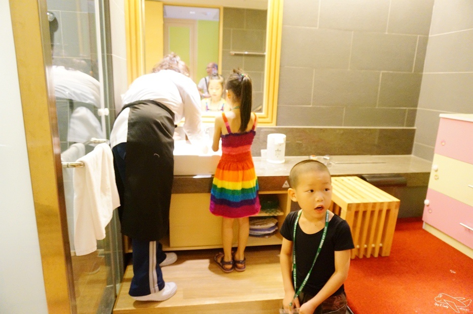 [住。東部]宜蘭礁溪|長榮鳳凰礁溪(Evergreen Resort Hotel Jiaosi)超熱門五星級親子飯店完美攻略。今夏福爾摩斯專案＋寶貝俱樂部。台灣版Club Med概念，孩子課程上不完、大人設施用不完。