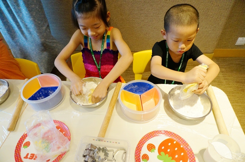 [住。東部]宜蘭礁溪|長榮鳳凰礁溪(Evergreen Resort Hotel Jiaosi)超熱門五星級親子飯店完美攻略。今夏福爾摩斯專案＋寶貝俱樂部。台灣版Club Med概念，孩子課程上不完、大人設施用不完。