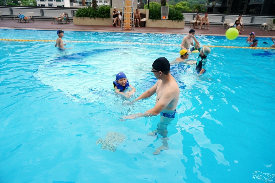 [住。東部]宜蘭礁溪|長榮鳳凰礁溪(Evergreen Resort Hotel Jiaosi)超熱門五星級親子飯店完美攻略。今夏福爾摩斯專案＋寶貝俱樂部。台灣版Club Med概念，孩子課程上不完、大人設施用不完。