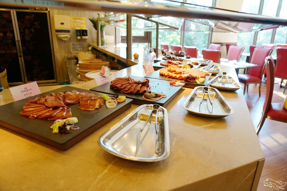 [住。東部]宜蘭礁溪|長榮鳳凰礁溪(Evergreen Resort Hotel Jiaosi)超熱門五星級親子飯店完美攻略。今夏福爾摩斯專案＋寶貝俱樂部。台灣版Club Med概念，孩子課程上不完、大人設施用不完。