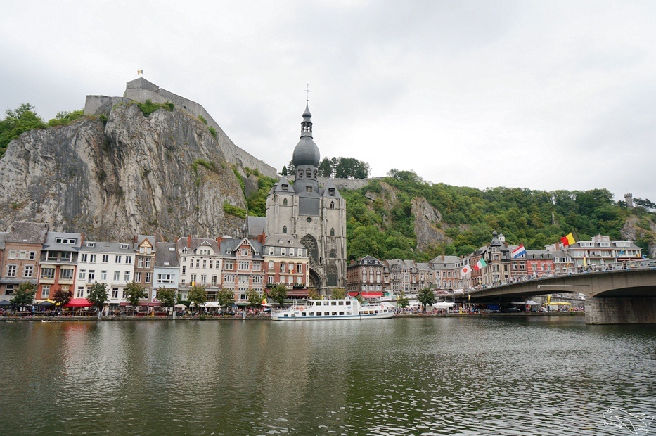 [比利時。自助]比利時迪南小鎮dinant｜薩克斯風的故鄉，比利時幽靜小鎮～