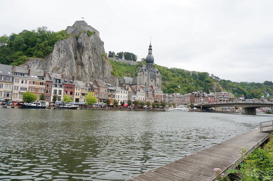 [比利時。自助]比利時迪南小鎮dinant｜薩克斯風的故鄉，比利時幽靜小鎮～