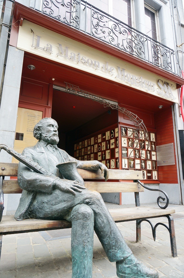 [比利時。自助]比利時迪南小鎮dinant｜薩克斯風的故鄉，比利時幽靜小鎮～