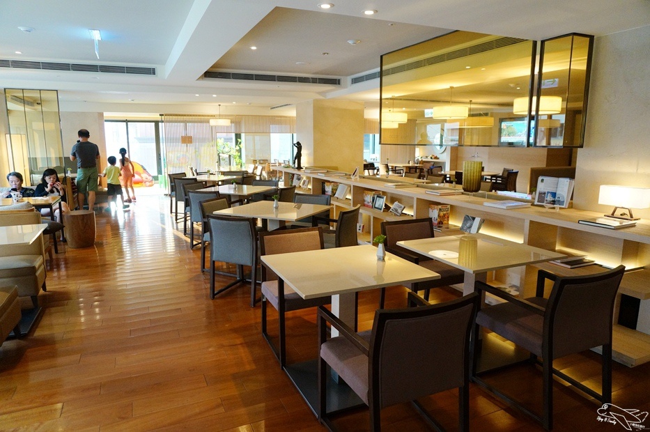 [住。北部]國泰商旅和逸忠孝館。華山文創園區住宿。超值臺北親子飯店推薦。「新穎」、「簡約」、「設計品味」風格旅店～