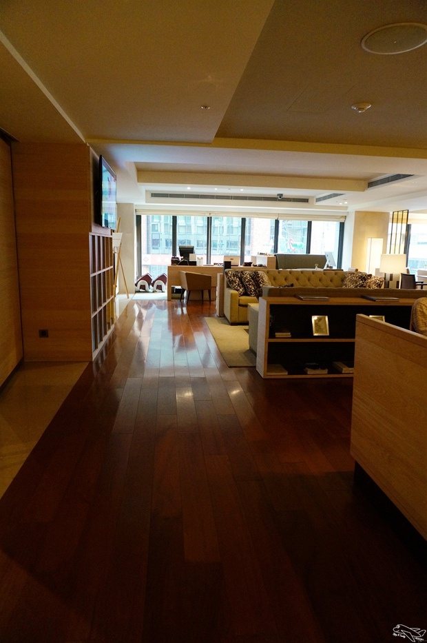 [住。北部]國泰商旅和逸忠孝館。華山文創園區住宿。超值臺北親子飯店推薦。「新穎」、「簡約」、「設計品味」風格旅店～