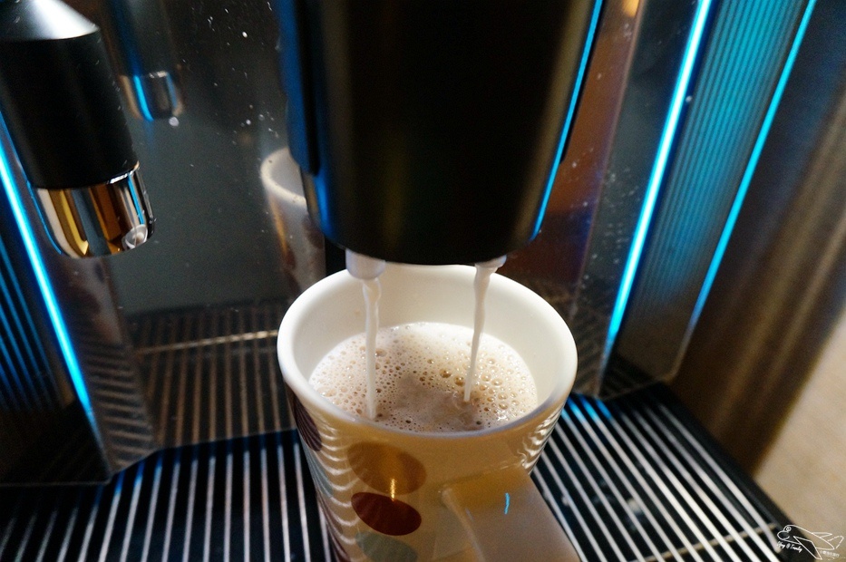 [住。北部]國泰商旅和逸忠孝館。華山文創園區住宿。超值臺北親子飯店推薦。「新穎」、「簡約」、「設計品味」風格旅店～