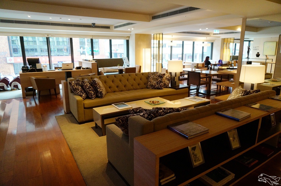 [住。北部]國泰商旅和逸忠孝館。華山文創園區住宿。超值臺北親子飯店推薦。「新穎」、「簡約」、「設計品味」風格旅店～