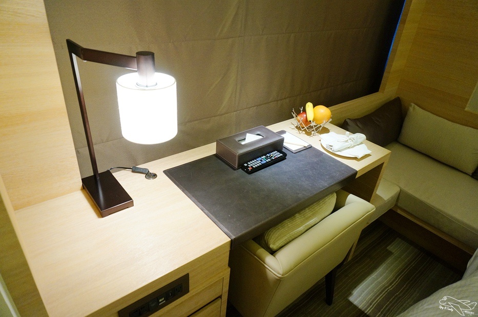 [住。北部]國泰商旅和逸忠孝館。華山文創園區住宿。超值臺北親子飯店推薦。「新穎」、「簡約」、「設計品味」風格旅店～