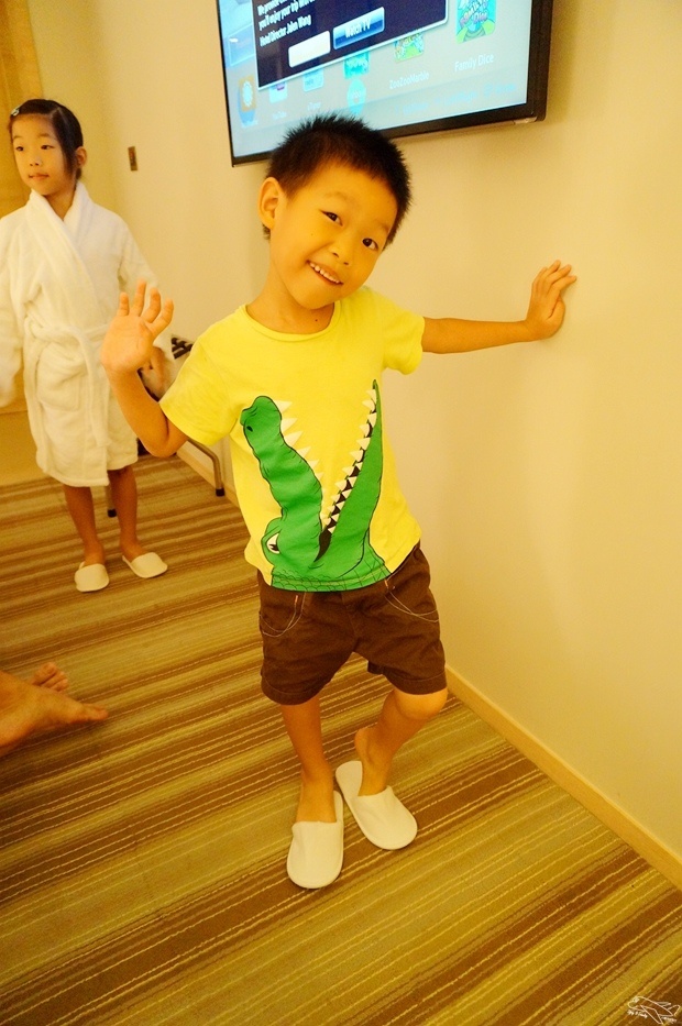 [住。北部]國泰商旅和逸忠孝館。華山文創園區住宿。超值臺北親子飯店推薦。「新穎」、「簡約」、「設計品味」風格旅店～