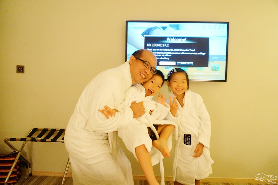 [住。北部]國泰商旅和逸忠孝館。華山文創園區住宿。超值臺北親子飯店推薦。「新穎」、「簡約」、「設計品味」風格旅店～