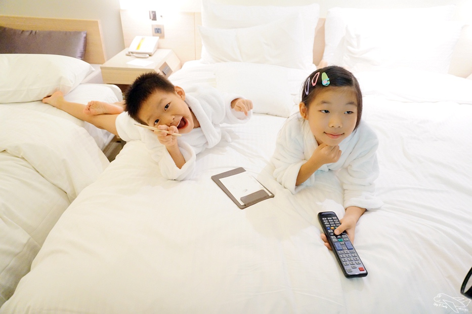 [住。北部]國泰商旅和逸忠孝館。華山文創園區住宿。超值臺北親子飯店推薦。「新穎」、「簡約」、「設計品味」風格旅店～