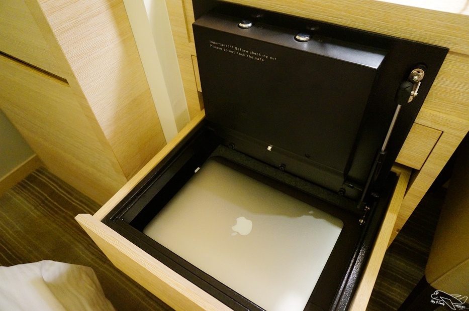 [住。北部]國泰商旅和逸忠孝館。華山文創園區住宿。超值臺北親子飯店推薦。「新穎」、「簡約」、「設計品味」風格旅店～