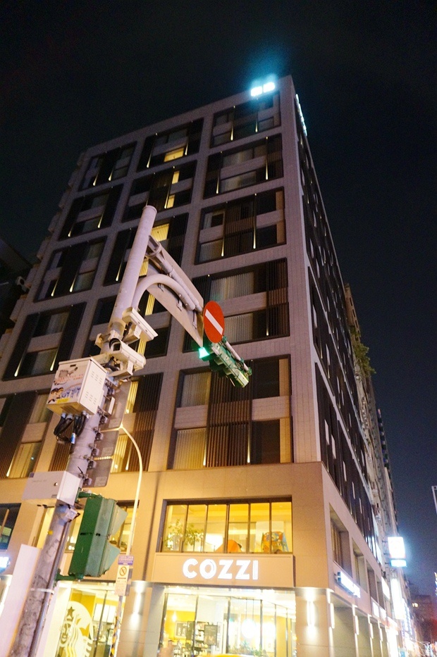 [住。北部]國泰商旅和逸忠孝館。華山文創園區住宿。超值臺北親子飯店推薦。「新穎」、「簡約」、「設計品味」風格旅店～