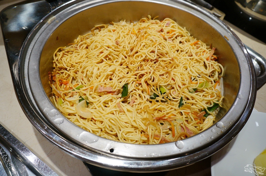 [住。北部]國泰商旅和逸忠孝館。華山文創園區住宿。超值臺北親子飯店推薦。「新穎」、「簡約」、「設計品味」風格旅店～