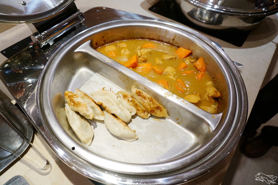 [住。北部]國泰商旅和逸忠孝館。華山文創園區住宿。超值臺北親子飯店推薦。「新穎」、「簡約」、「設計品味」風格旅店～