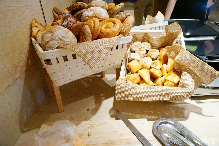 [住。北部]國泰商旅和逸忠孝館。華山文創園區住宿。超值臺北親子飯店推薦。「新穎」、「簡約」、「設計品味」風格旅店～