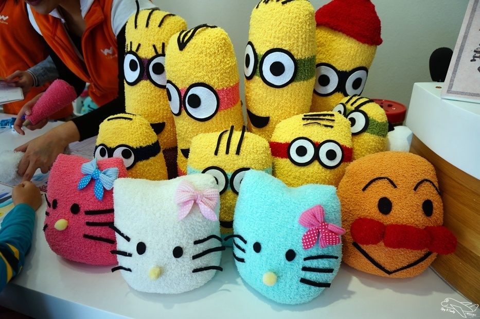 [新北。林口]觀光工廠|吳福洋襪子故事館WuFuYang。親子DIY體驗動手好去處～織圍巾、做襪子通通可以自己來