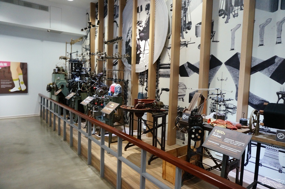 [新北。林口]觀光工廠|吳福洋襪子故事館WuFuYang。親子DIY體驗動手好去處～織圍巾、做襪子通通可以自己來