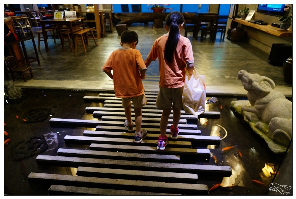 [頭城住宿推薦]蜻蜓石民宿。台灣的烏布仙境民宿。自然、昆蟲、戶外泳池、一泊三食。開放用餐無菜單料理~昆蟲教育活動~