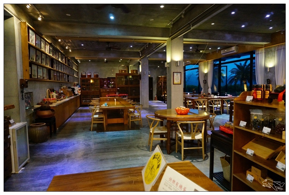 [頭城住宿推薦]蜻蜓石民宿。台灣的烏布仙境民宿。自然、昆蟲、戶外泳池、一泊三食。開放用餐無菜單料理~昆蟲教育活動~