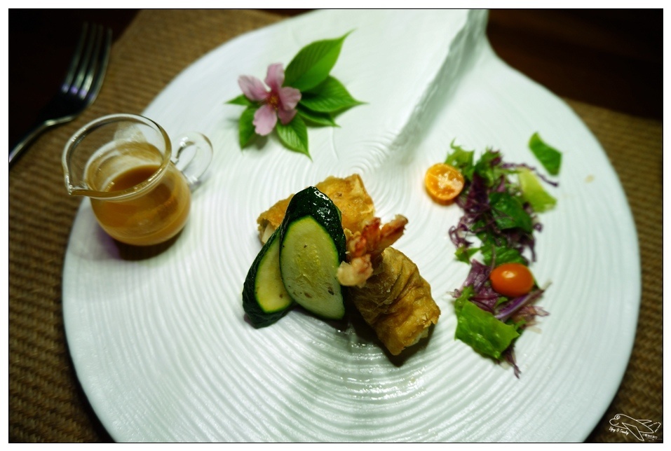 [頭城住宿推薦]蜻蜓石民宿。台灣的烏布仙境民宿。自然、昆蟲、戶外泳池、一泊三食。開放用餐無菜單料理~昆蟲教育活動~