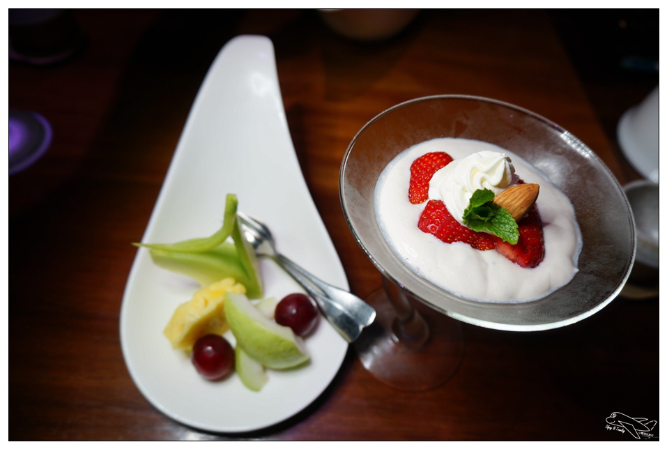 [頭城住宿推薦]蜻蜓石民宿。台灣的烏布仙境民宿。自然、昆蟲、戶外泳池、一泊三食。開放用餐無菜單料理~昆蟲教育活動~