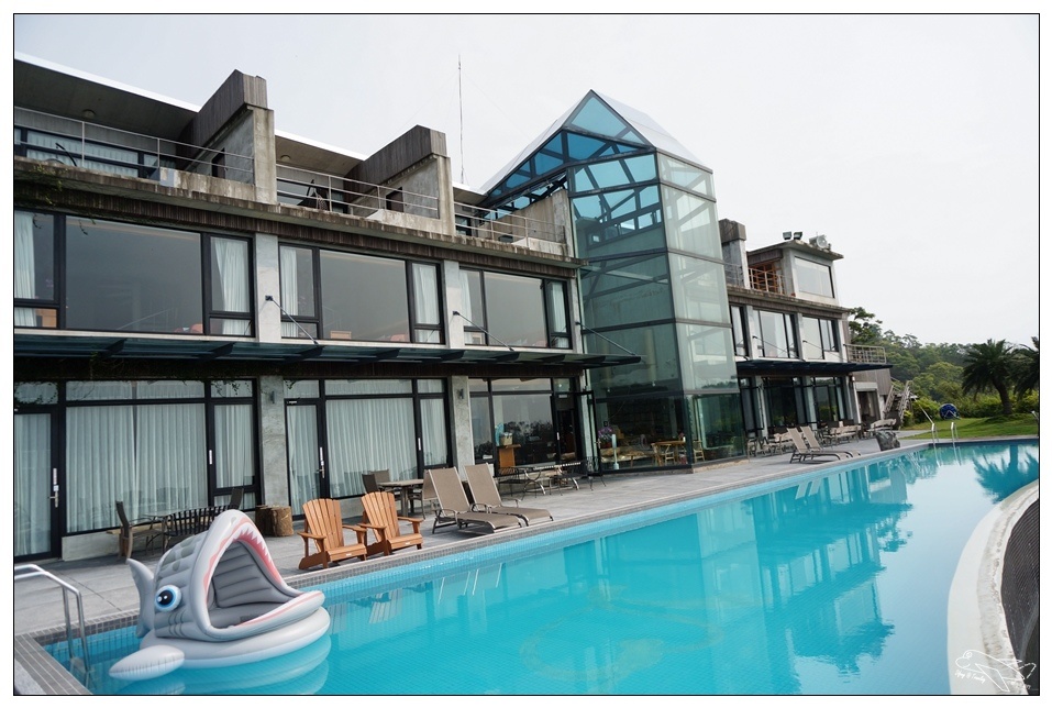 [頭城住宿推薦]蜻蜓石民宿。台灣的烏布仙境民宿。自然、昆蟲、戶外泳池、一泊三食。開放用餐無菜單料理~昆蟲教育活動~