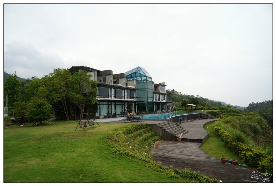 [頭城住宿推薦]蜻蜓石民宿。台灣的烏布仙境民宿。自然、昆蟲、戶外泳池、一泊三食。開放用餐無菜單料理~昆蟲教育活動~