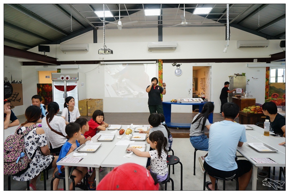 [墾丁親子飯店]2016悠活主題夏令營YOHO BEACH RESORT。台灣clubmed，精緻夏令營參與記錄～阿信巧克力農場、台菜料理王餐廳、萬里桐海邊觀星