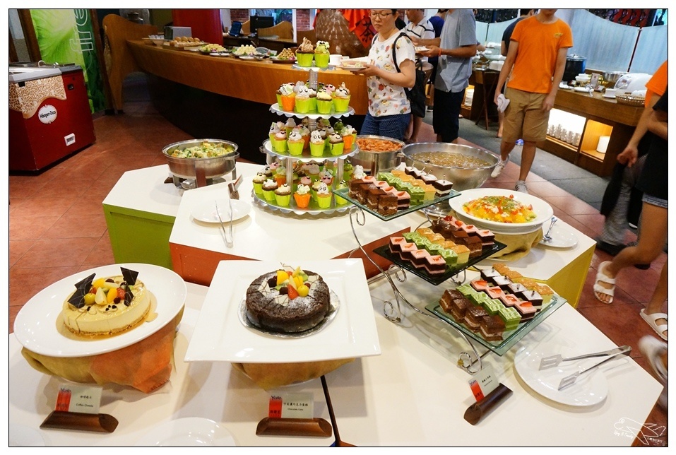 [墾丁親子飯店]2016悠活主題夏令營YOHO BEACH RESORT。台灣clubmed，精緻夏令營參與記錄～阿信巧克力農場、台菜料理王餐廳、萬里桐海邊觀星
