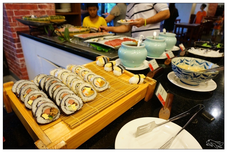 [墾丁親子飯店]2016悠活主題夏令營YOHO BEACH RESORT。台灣clubmed，精緻夏令營參與記錄～阿信巧克力農場、台菜料理王餐廳、萬里桐海邊觀星