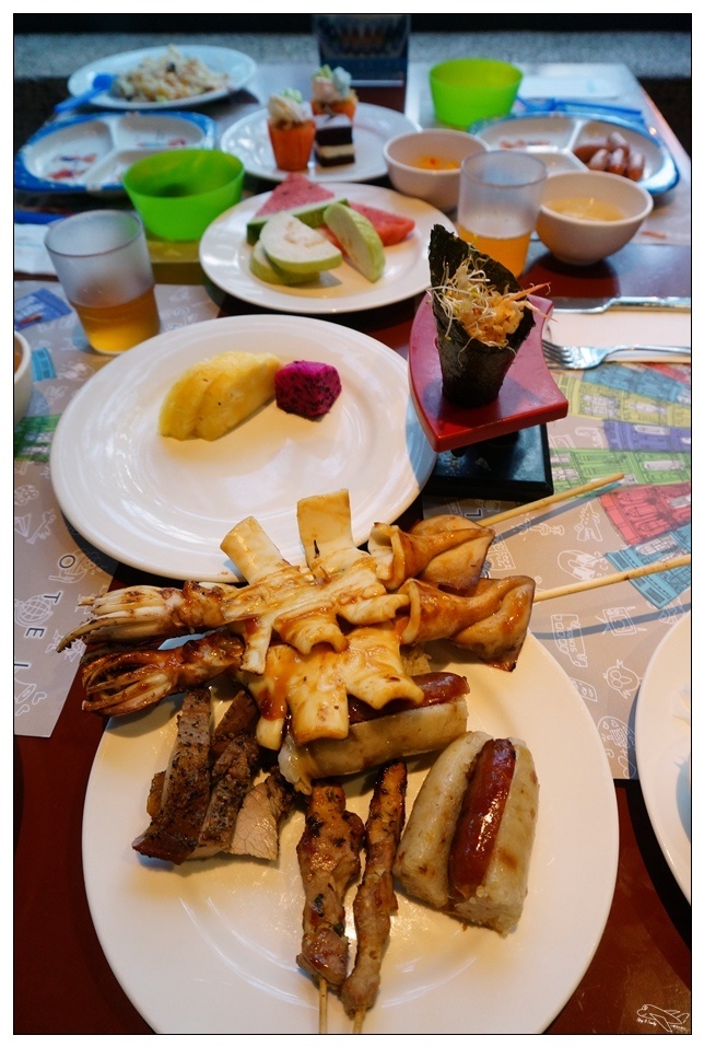 [墾丁親子飯店]2016悠活主題夏令營YOHO BEACH RESORT。台灣clubmed，精緻夏令營參與記錄～阿信巧克力農場、台菜料理王餐廳、萬里桐海邊觀星