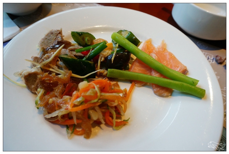 [墾丁親子飯店]2016悠活主題夏令營YOHO BEACH RESORT。台灣clubmed，精緻夏令營參與記錄～阿信巧克力農場、台菜料理王餐廳、萬里桐海邊觀星