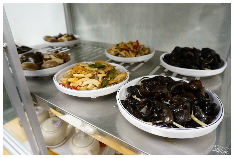 [新店美食]口品小館。新店好吃刀削麵專家。值得品嘗的中央新村美食～