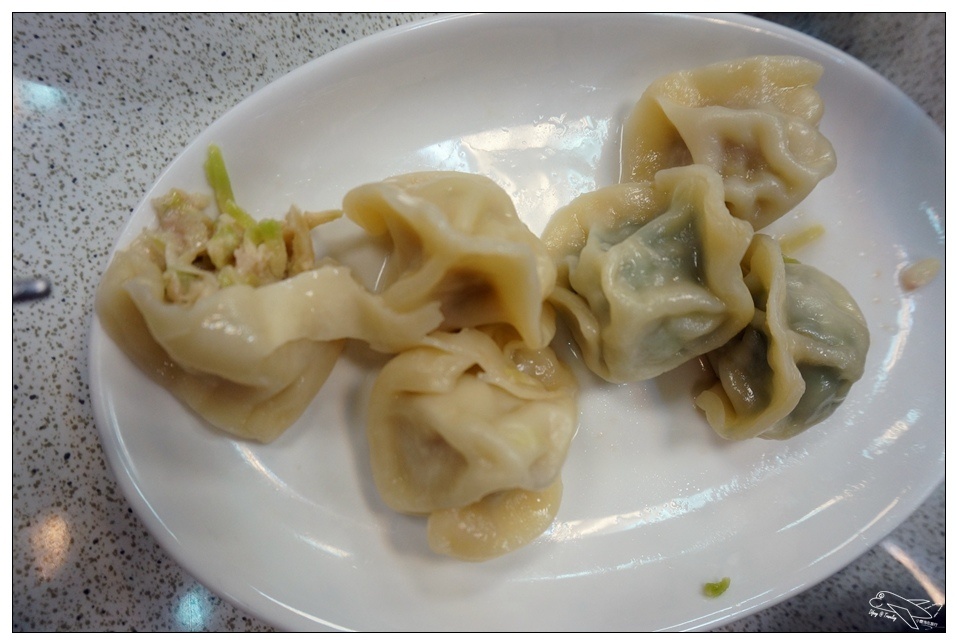 [新店美食]口品小館。新店好吃刀削麵專家。值得品嘗的中央新村美食～