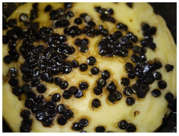 [麵包機裡的世界]電子鍋傻瓜蛋糕~