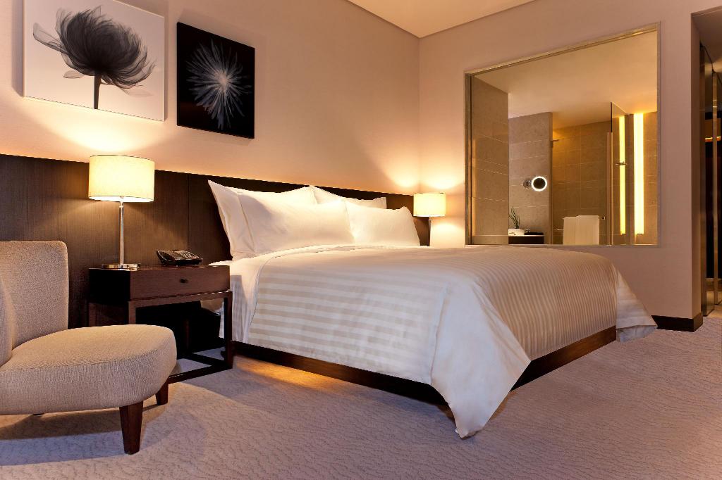 延伸閱讀：寒舍艾美推出4999含稅入住，送6,000元之現金抵用券（有條件可住宿、可用餐），每日10間～