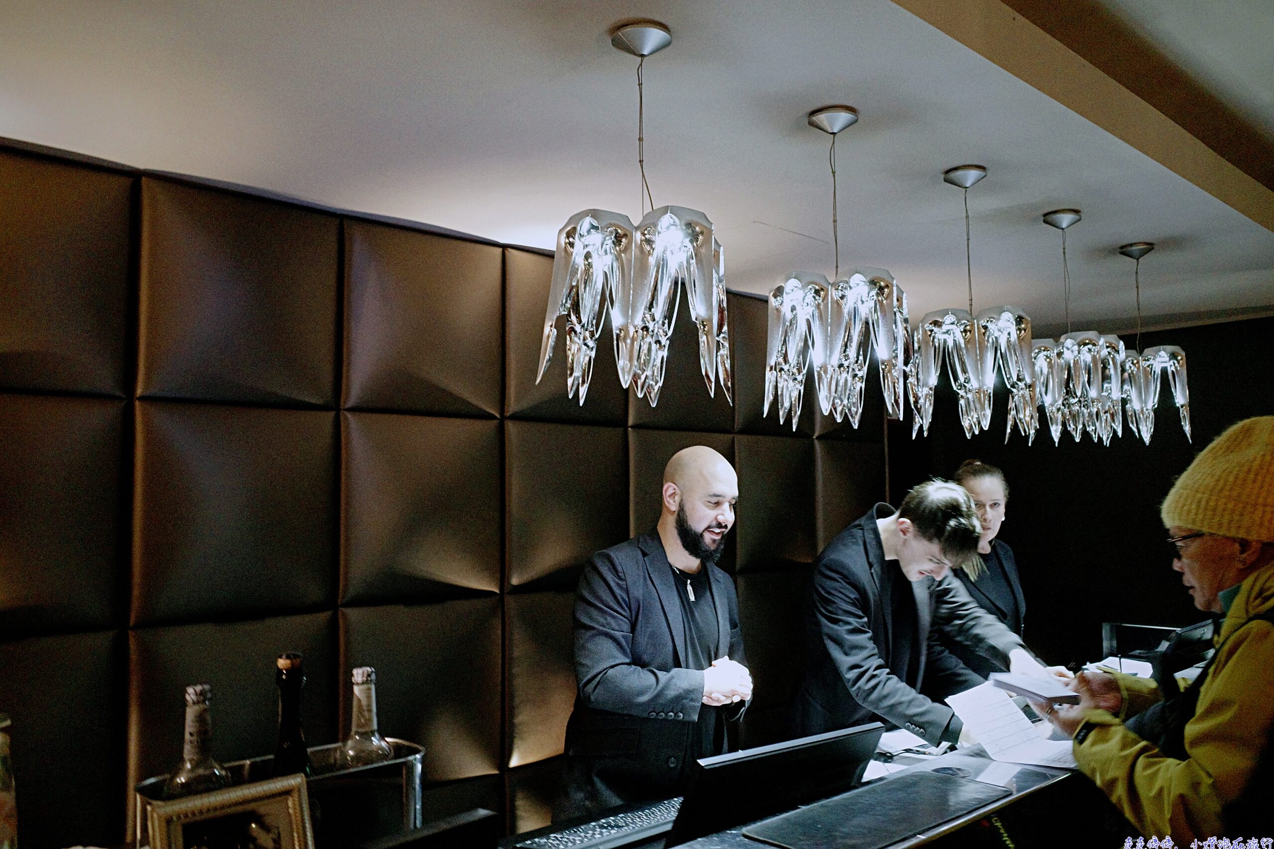 法蘭克福超質感住宿：Roomers Frankfurt Central, Autograph Collection｜米其林級奢華體驗與完美位置優勢