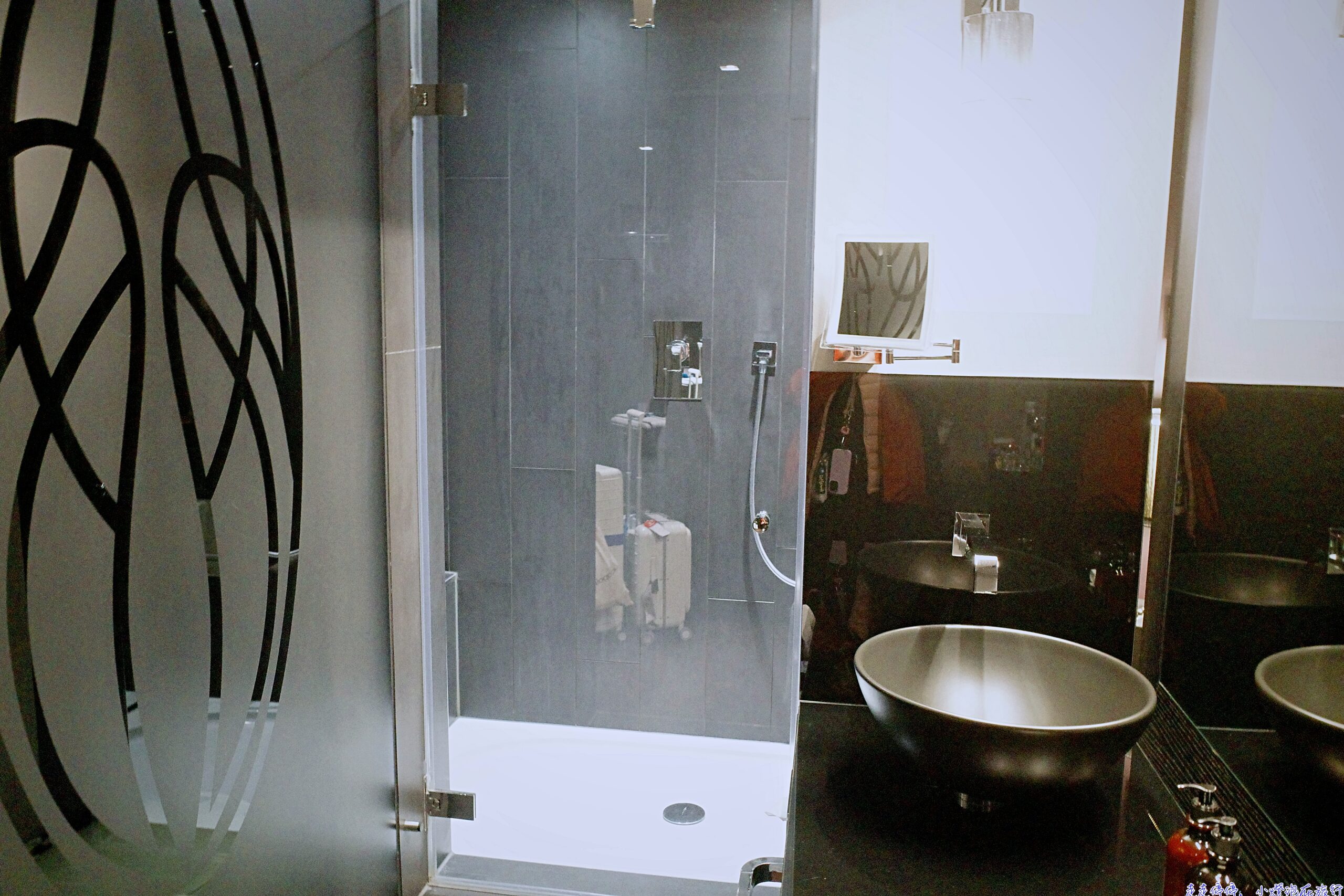 法蘭克福超質感住宿：Roomers Frankfurt Central, Autograph Collection｜米其林級奢華體驗與完美位置優勢