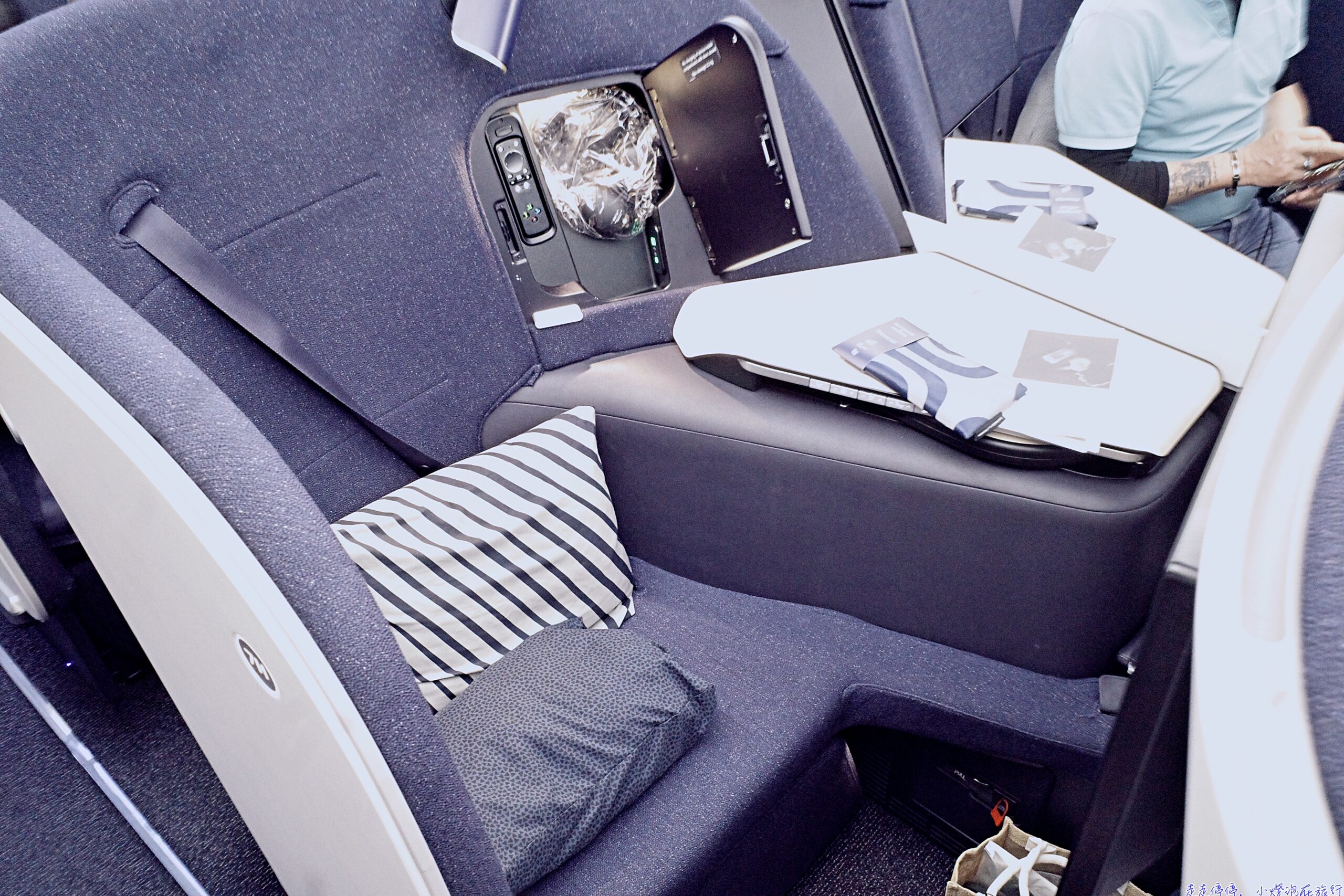 芬蘭航空商務艙外站出發攻略與飛行體驗｜首爾出發、東京轉機、飛越北極圈的芬航療癒之旅