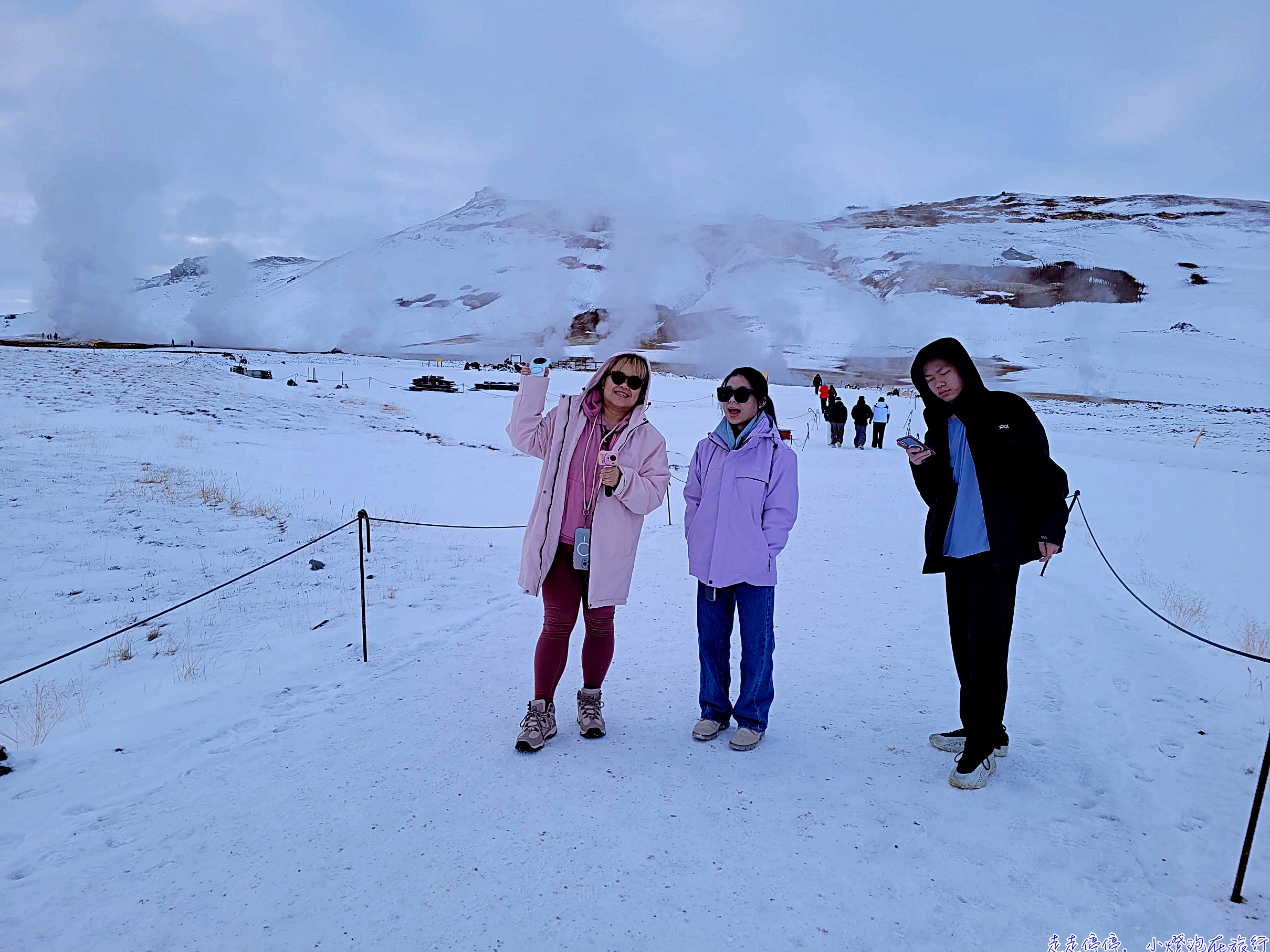 冰島米湖冬季攻略｜地熱溫泉、黑色城堡Dimmuborgir、權力遊戲取景地＋極光看到飽（第七天行程） @走走停停，小燈泡在旅行