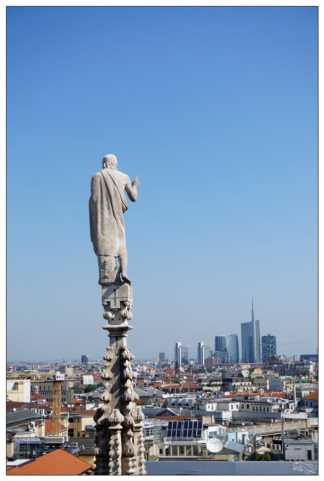 米蘭大教堂|世紀經典景點・那一個早晨的米蘭主座教堂洗禮～Duomo di Milano