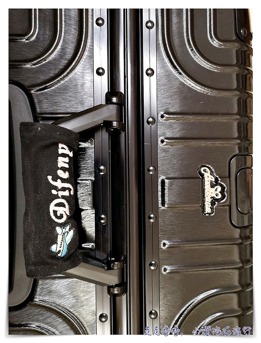 25吋超耐用行李箱團購｜Arowana最推薦旅行各地好用，輕量立體拉絲鋁框避震輪旅行箱
