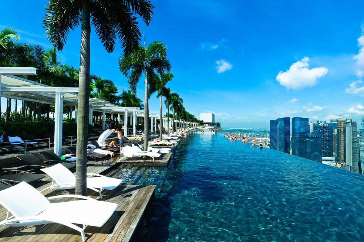 新加坡之最，濱海灣金沙酒店瘋狂人生｜無邊際泳池、阿拉丁音樂劇，新加坡自由行住宿首選